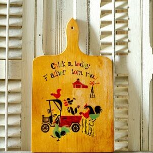 Vintage 1950’s Nevco Wooden Cutting Board with Farm Design